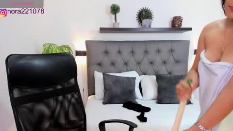 Snapshot of nora22xx chatting on 03/12/25, 05:57 Nora online show from 03/12/25, 05:57