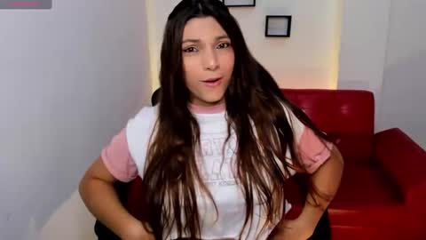 Snapshot of nora22xx chatting on 09/10/25, 09:15 Nora online show from 09/10/25, 09:15