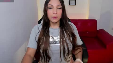 Snapshot of nora22xx chatting on 10/11/25, 03:28 Nora online show from 10/11/25, 03:28