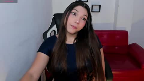 Nora online show from 05/21/26, 02:51