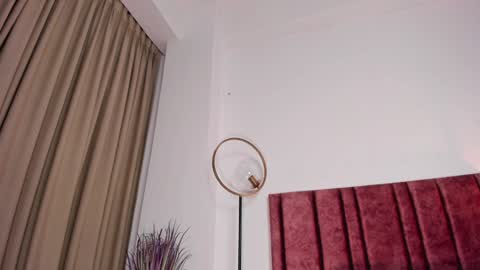Snapshot of nora_dasilva chatting on 01/08/25, 03:51 Nora Da Silva online show from 01/08/25, 03:51