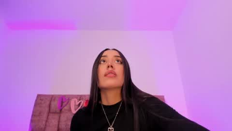 Snapshot of nora_dasilva chatting on 05/15/26, 01:01 Nora Da Silva online show from 05/15/26, 01:01