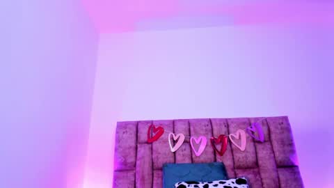 Snapshot of nora_dasilva chatting on 05/29/26, 03:59 Nora Da Silva online show from 05/29/26, 03:59