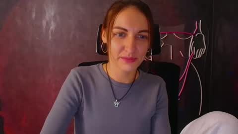 Nora online show from 09/12/25, 10:32