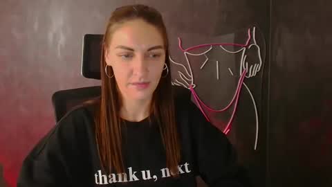 Nora online show from 09/26/25, 12:53