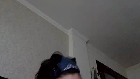Snapshot of norablues chatting on 07/16/26, 12:33 norablues online show from 07/16/26, 12:33