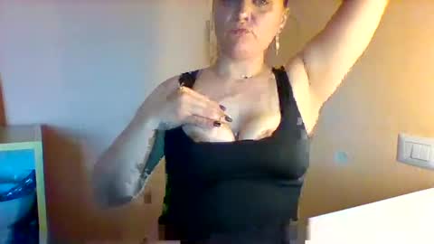 Snapshot of norahblankasweet chatting on 05/26/26, 07:04 norahblankasweet online show from 05/26/26, 07:04