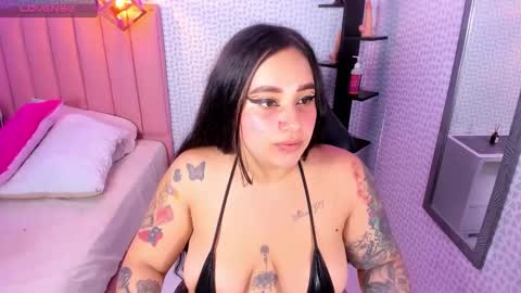 noraloux1 online show from 02/11/26, 10:15