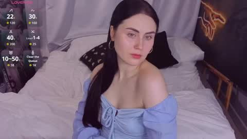 Nora online show from 05/22/26, 05:47