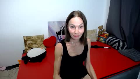 Nora online show from 09/16/25, 06:31