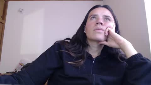 noreen_ online show from 12/16/25, 08:25