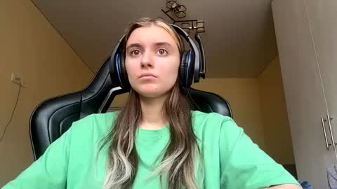 Elena online show from 03/19/26, 08:07