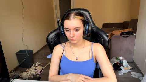 Elena online show from 03/31/26, 06:03