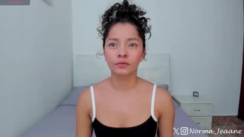 Norma Jeaane online show from 11/25/25, 04:07