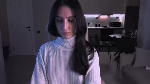 Hazel online show from 11/04/25, 06:18