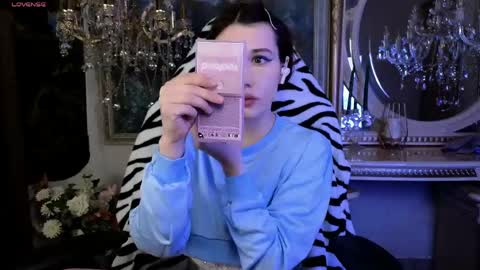 northern_moon online show from 05/11/26, 07:14