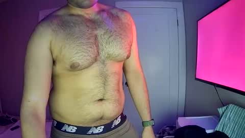 Snapshot of northsidebull chatting on 06/01/26, 04:58 NorthsideBull online show from 06/01/26, 04:58