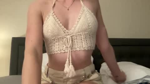 Snapshot of noscandal chatting on 01/20/25, 05:04 noscandal online show from 01/20/25, 05:04