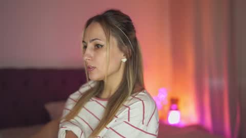 Tina online show from 02/09/25, 03:34