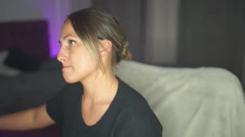 Tina online show from 09/09/25, 08:08