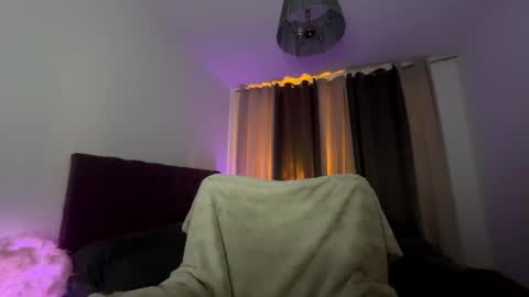 Tina online show from 09/29/25, 05:51