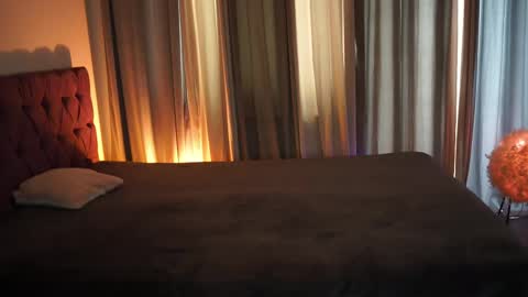 Tina online show from 04/11/26, 06:18