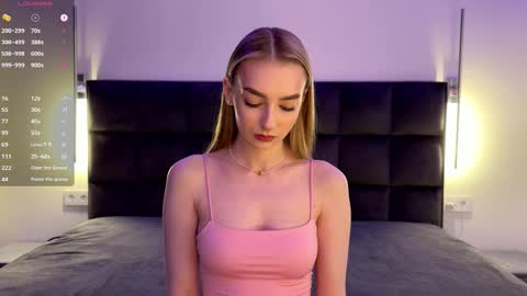 Goldie online show from 03/29/26, 03:56