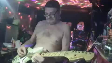 notflamingfart online show from 01/11/26, 12:04