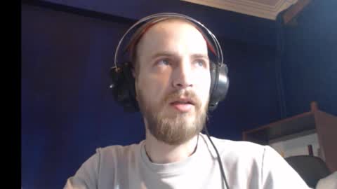 Funny online show from 10/23/25, 09:08
