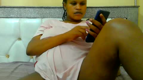 Snapshot of notoy1 chatting on 06/14/26, 06:37 notoy1 online show from 06/14/26, 06:37