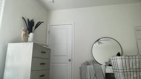 nellyxoxo online show from 02/17/26, 10:16