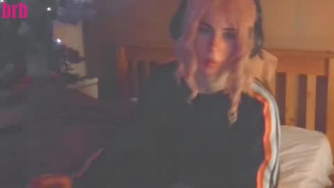 Lucy online show from 10/26/25, 01:11