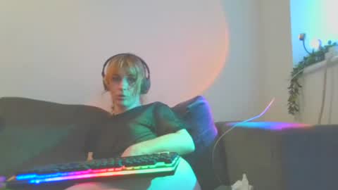 Snapshot of notyourfemboi chatting on 06/26/26, 04:50 Lucy online show from 06/26/26, 04:50