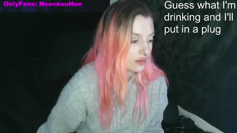 Snapshot of nouveauho3 chatting on 01/21/25, 02:33 Nouveauho3 online show from 01/21/25, 02:33