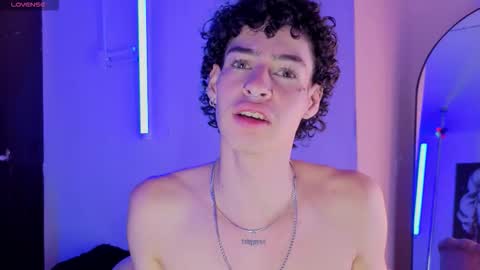 Nova Salvatore online show from 03/21/26, 08:19