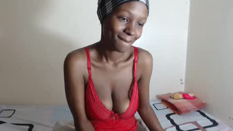 nova_vixen online show from 11/19/25, 09:31