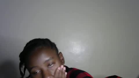 novaah online show from 02/05/26, 01:10