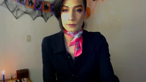 Snapshot of novanyx11 chatting on 10/16/25, 09:27 Nova... online show from 10/16/25, 09:27