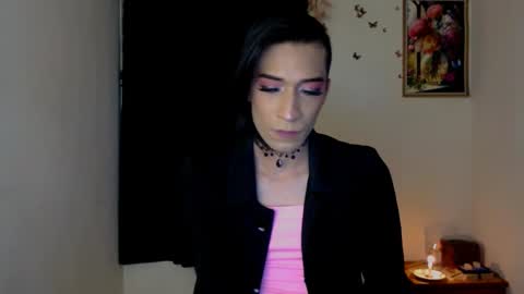 Snapshot of novanyx11 chatting on 11/20/25, 10:42 Nova... online show from 11/20/25, 10:42