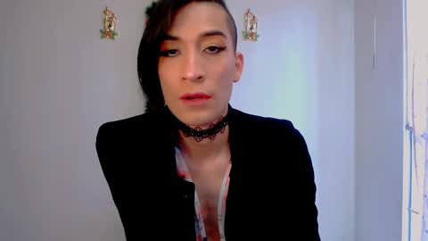 Snapshot of novanyx11 chatting on 12/16/25, 10:26 Nova... online show from 12/16/25, 10:26