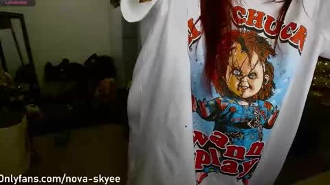 Snapshot of novaskyee chatting on 12/13/24, 06:21 Nova skyee online show from 12/13/24, 06:21