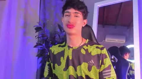 Nova online show from 09/21/25, 07:04