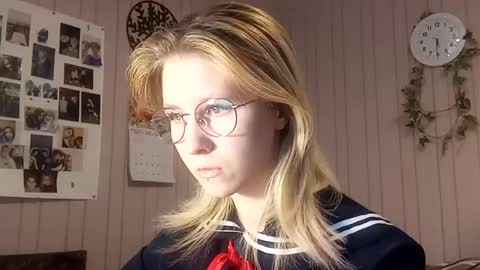 Sari  It is my first day  online show from 02/17/26, 02:24