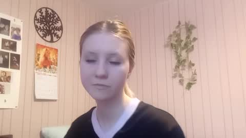 Sari  It is my first day  online show from 02/22/26, 02:37