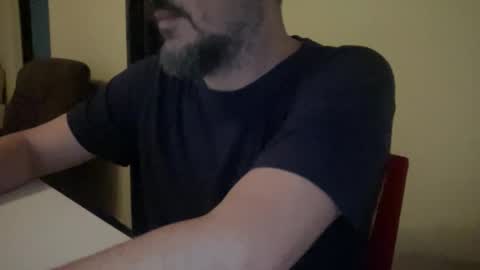 Snapshot of novio_muyalto chatting on 11/05/25, 10:43 novio_muyalto online show from 11/05/25, 10:43