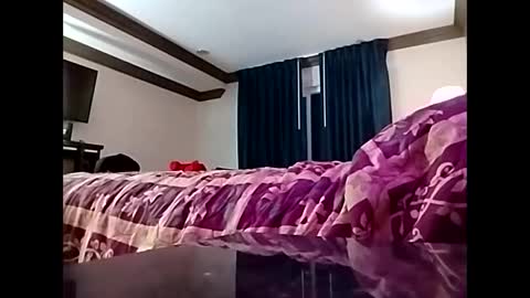 CLOUDYKINF online show from 10/05/25, 08:23