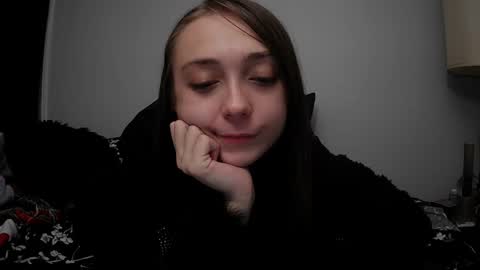 nrdyemogrl online show from 12/19/24, 06:12