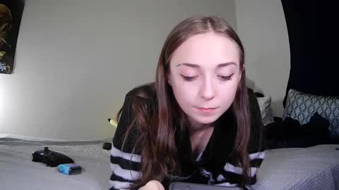 nrdyemogrl online show from 02/23/25, 04:39