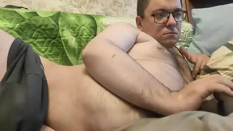 Snapshot of nsexual chatting on 12/14/24, 12:23 Alistair online show from 12/14/24, 12:23