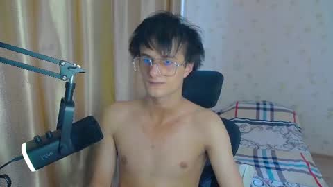 Snapshot of nuar_x chatting on 06/19/26, 11:58 Nuar X online show from 06/19/26, 11:58